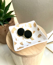 Charger l&#39;image dans la galerie, Trinket Tray - White and Gold
